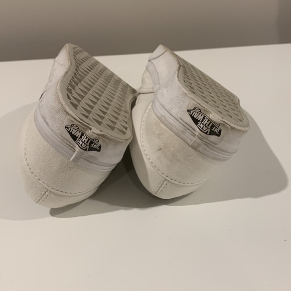 White vans - Picture 9 of 9